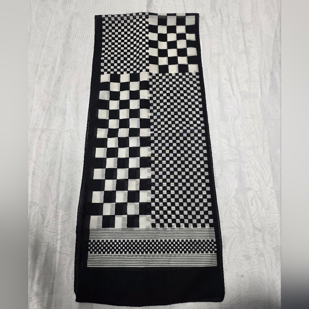 Black And White Checkered Scarf